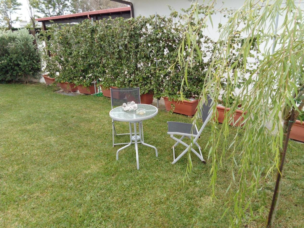 Casa Vacanza Augusto Uggiano La Chiesa Exterior foto